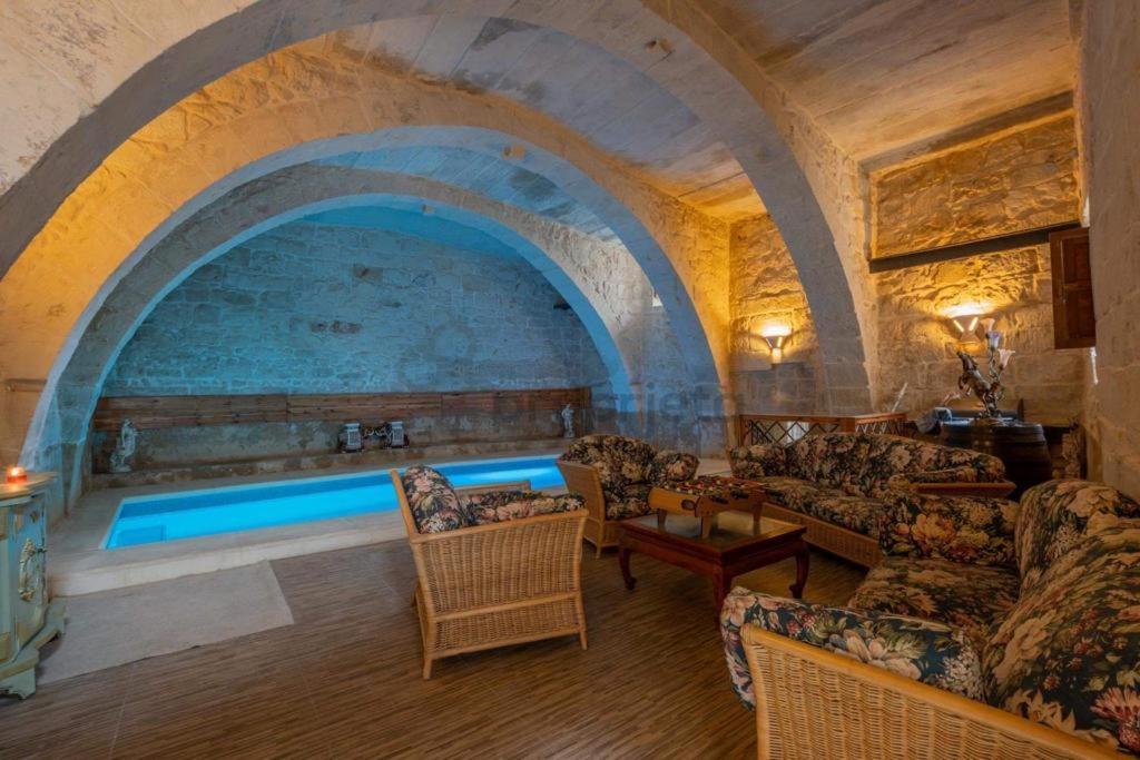 Vintage Farmhouse Qormi Eksteriør billede
